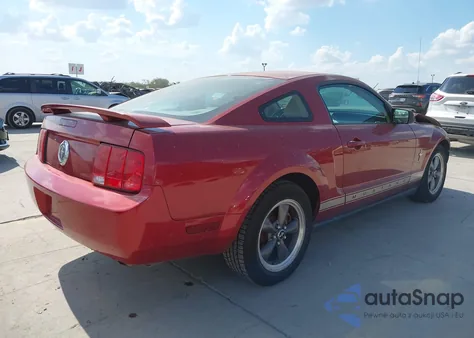 2006 Ford Mustang V6 z USA, uszkodzony, nr VIN 1ZVHT80N065177676